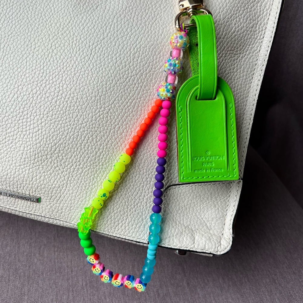 🆕 Louis Vuitton Bag Charm Takashi Murakami Neon Green Rainbow Name Luggage Tag - Picture 17 of 17